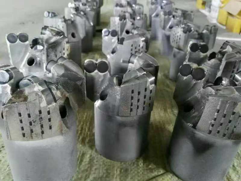 瓦斯排放孔钻头